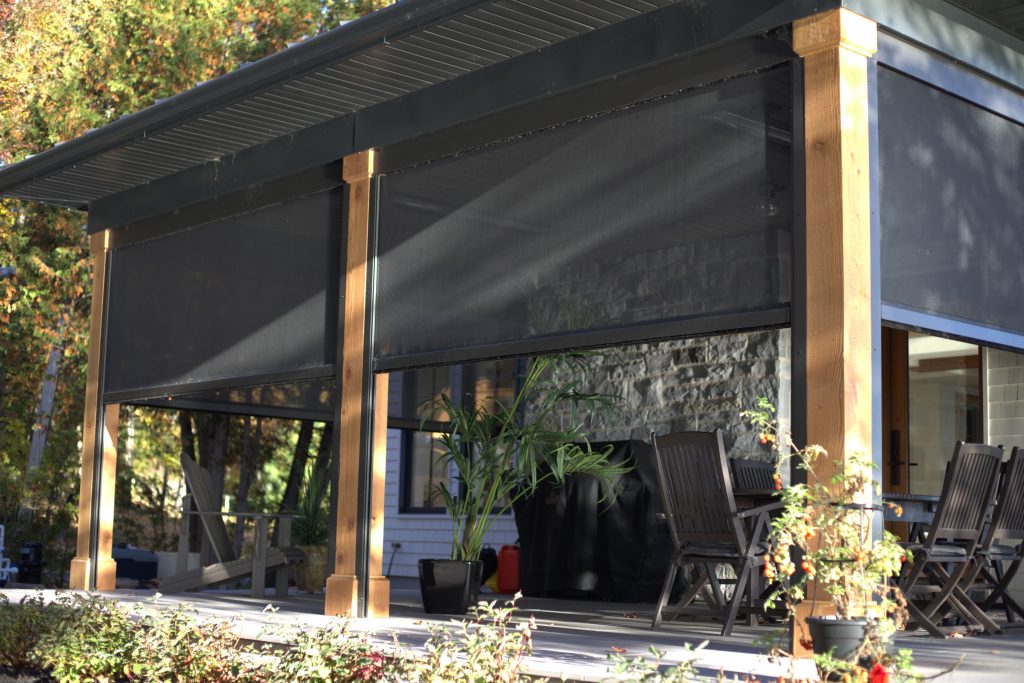 emande de soumission en ligne pour projet de pergola bioclimatique et moustiquaire motorisée chez Automansions au Québec.